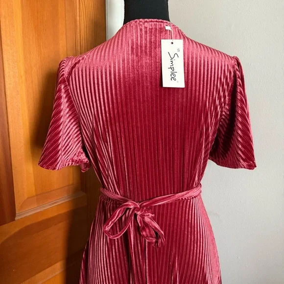 Simplee Raspberry Wrap Dress - Picture 9 of 14